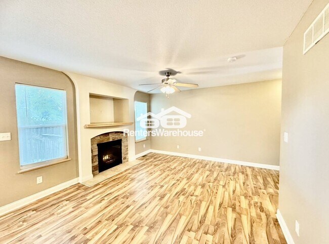 Photo - 2004 63rd St