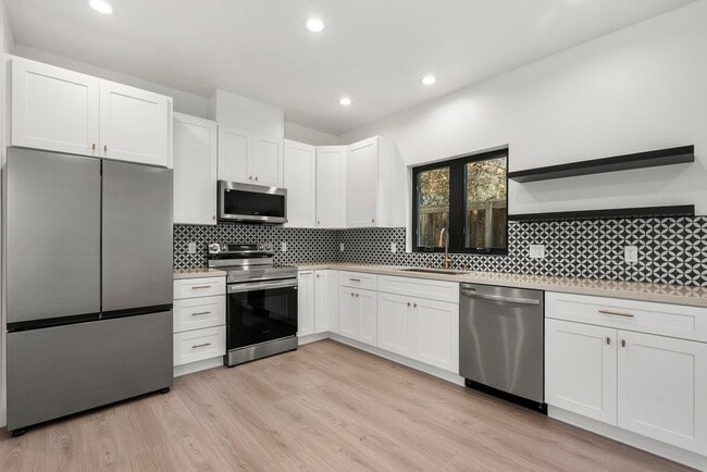 Building Photo - Stunning brand new construction, modern lu... Unit 8929 A Hubbard Rental