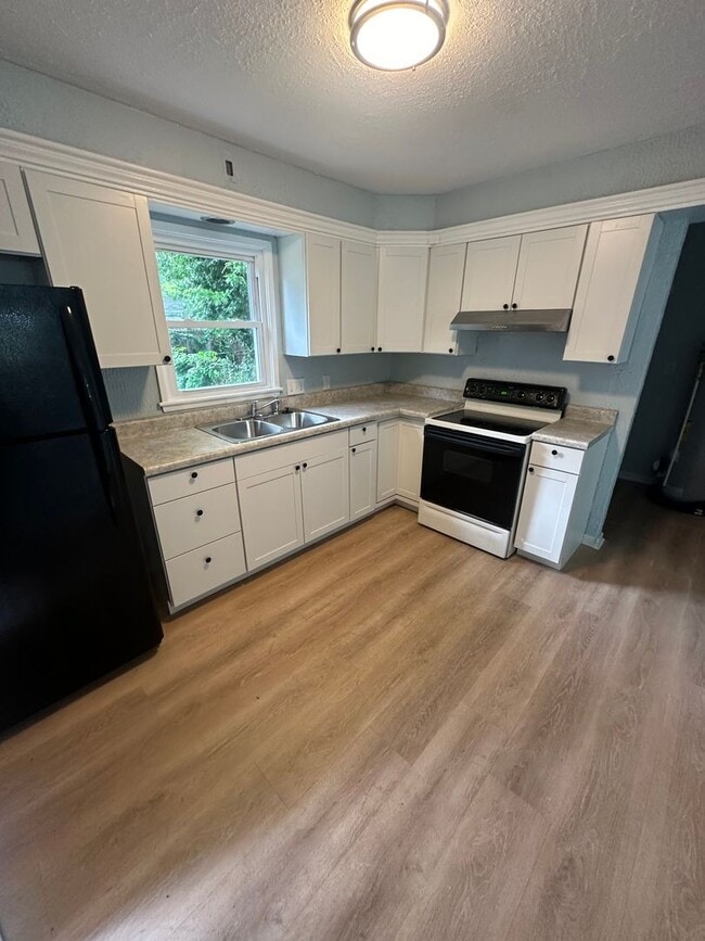 Photo - 1312 University Blvd