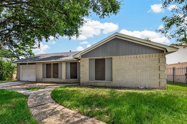 Photo - 2714 S Brompton Dr