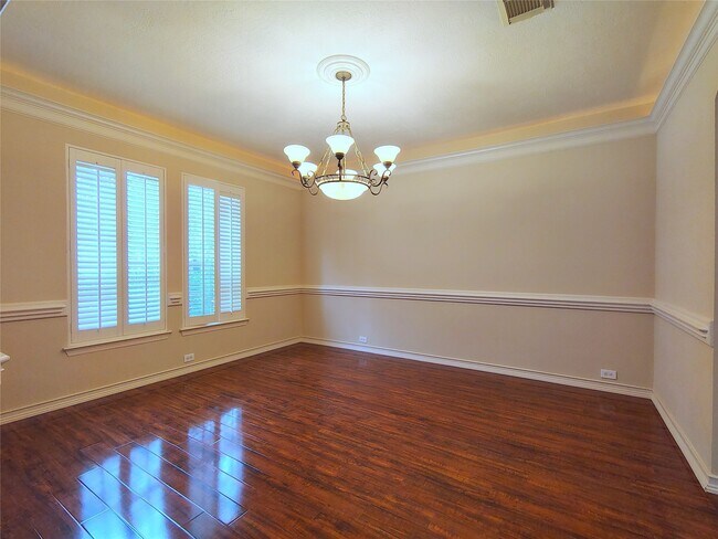 Photo - 5606 Grandwood Ln