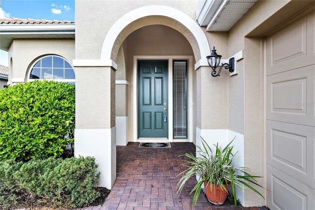 Photo - 134 Savona Way