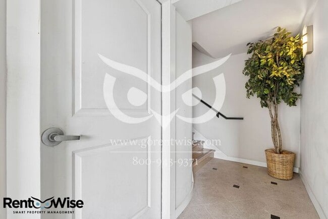 Photo - 727 Moraga St