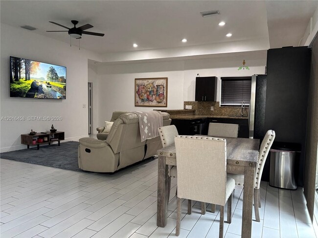 Photo - 1131 SW 86th Ave