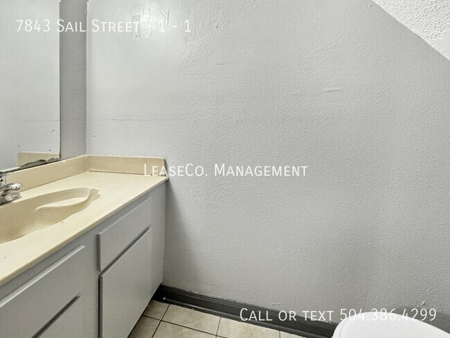 Photo - 7843 Sail St