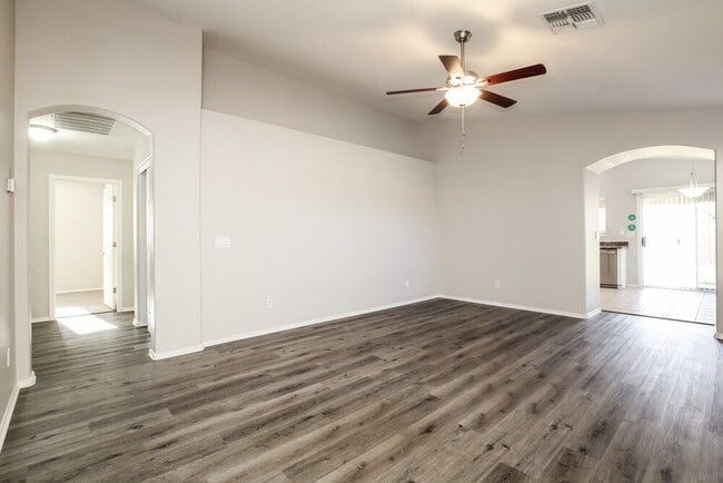 Photo - 15434 W Gelding Dr