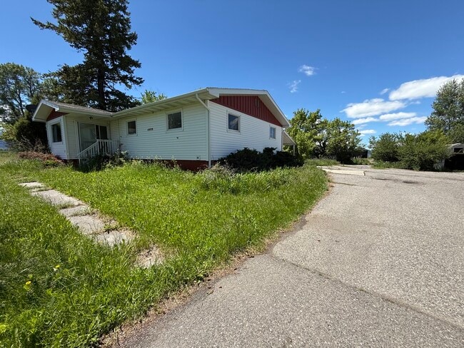 Building Photo - 4999 S 19th Ave
