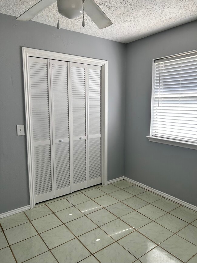 Photo - 215 Songbird Trl