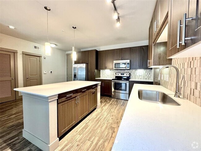 Building Photo - 5454 Washington Ave Unit 2415 Rental