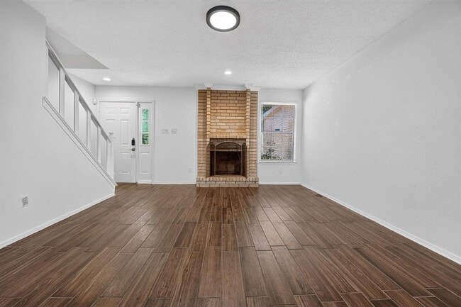 Photo - 8400 Jamestown Dr Unit 512