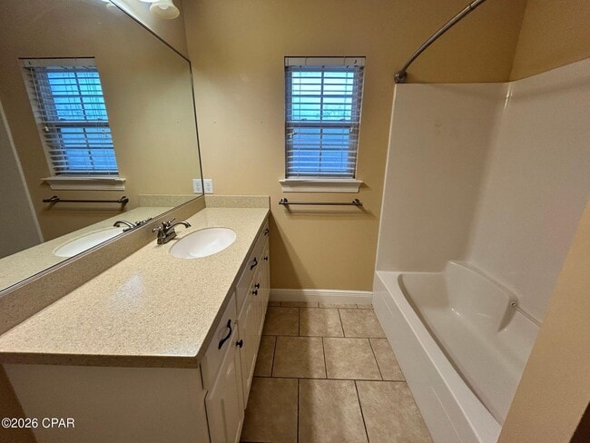 Photo - 105 Lakeview Terrace