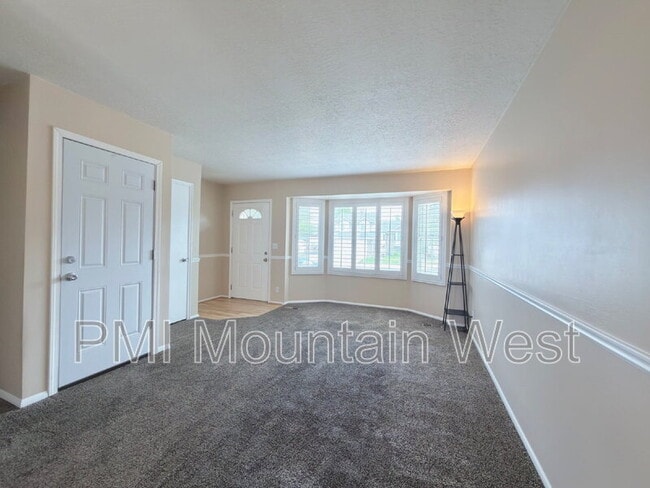 Photo - 1020 E 1275 N
