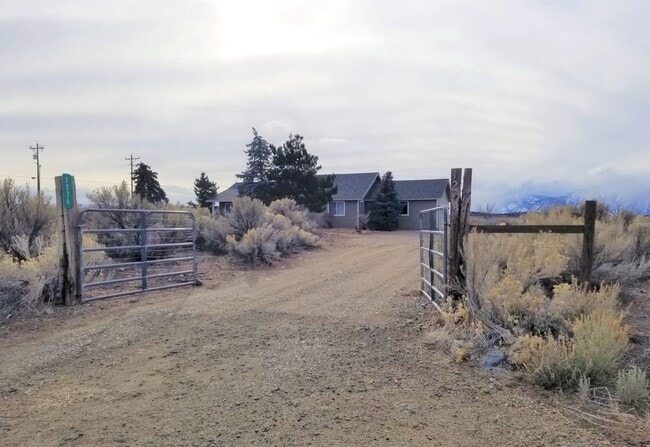 Building Photo - Home For Rent in Gardnerville-Fish Springs...