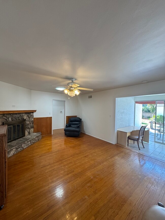 Photo - 1324 E Madison Ave