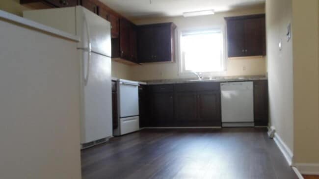 Photo - 110 E 30th St