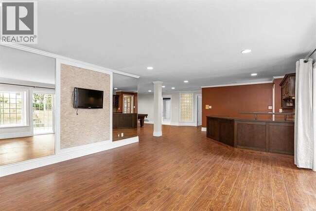 Photo - 6968 Churchill St