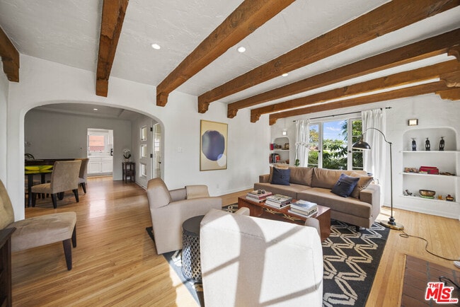 Photo - 837 N Harper Ave