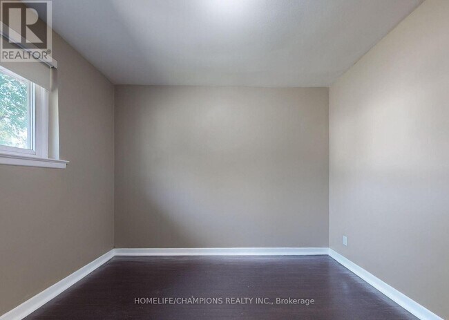 Photo - 10 Cunard St