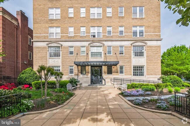 Building Photo - 1750 16th St NW Unit 13 Rental