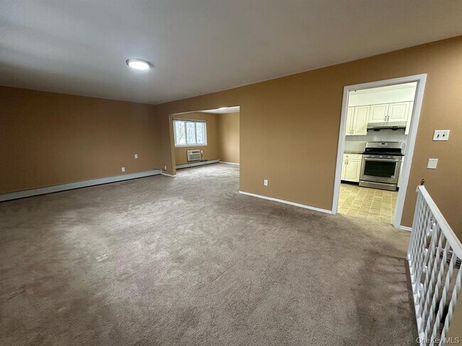 Photo - 26-10 203rd St