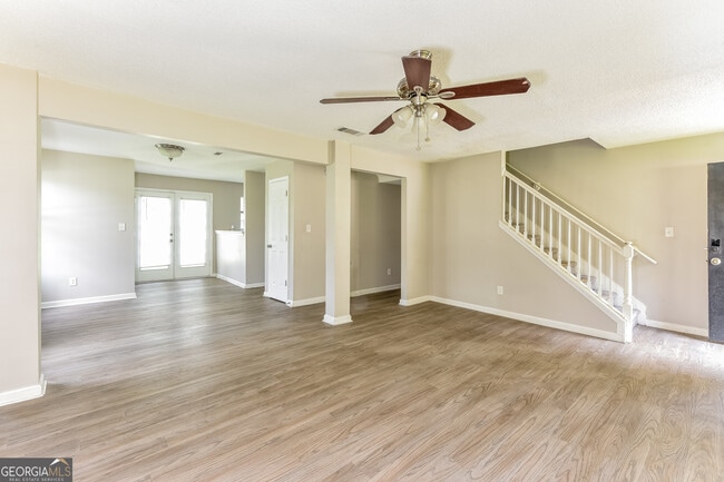 Photo - 3340 Glen Hollow Dr