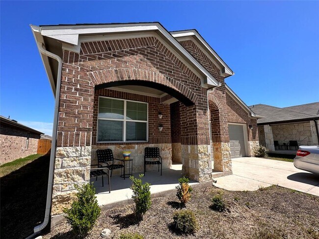 Photo - 630 Concho River Dr