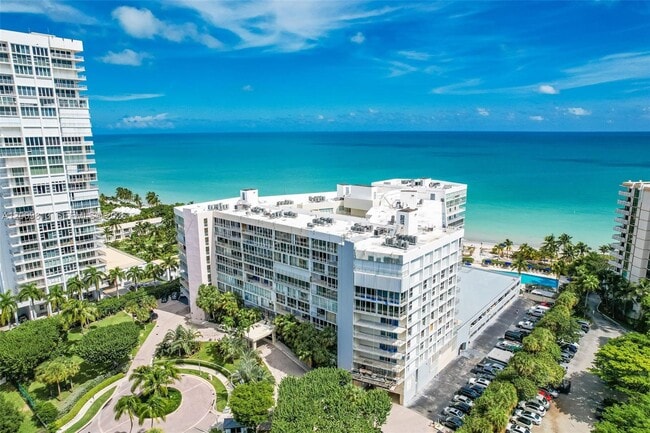 Building Photo - 600 Grapetree Dr Unit 4DS