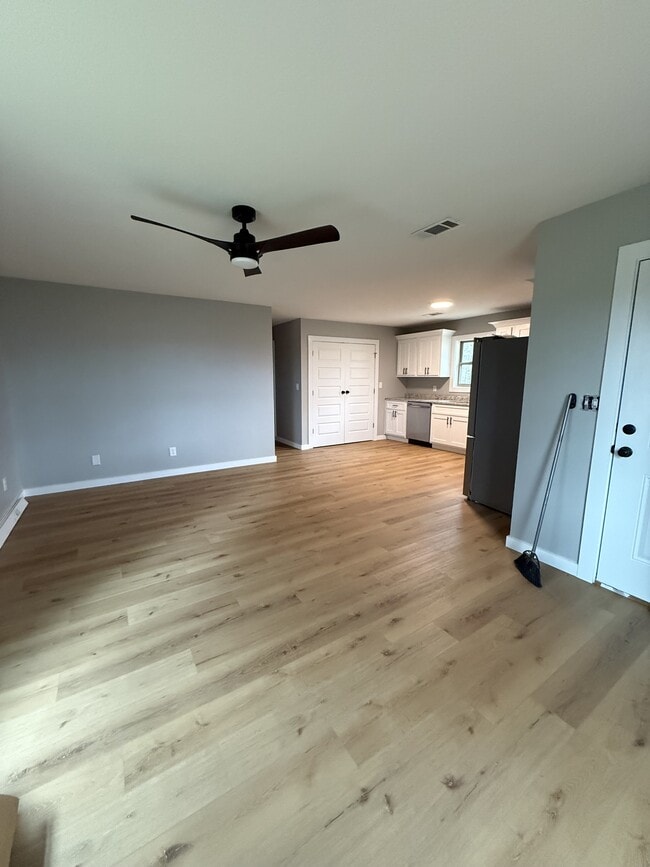 Photo - 1057 B E Olympia St