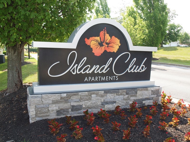 Photo - Island Club