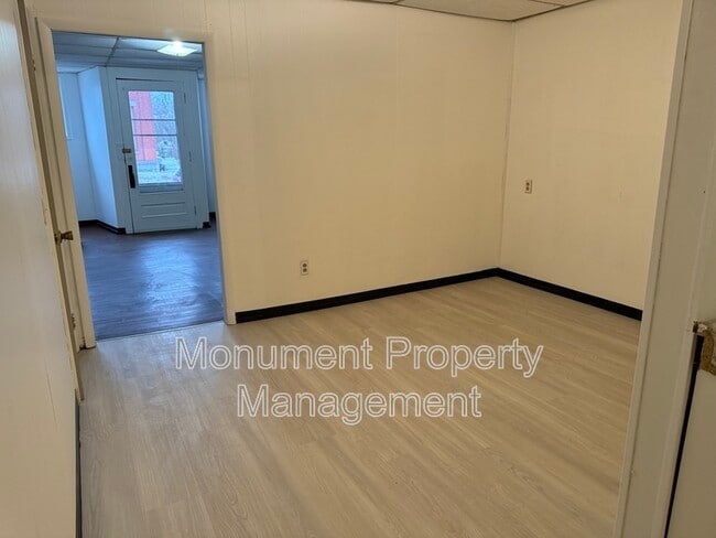 Photo - 8 E Church St