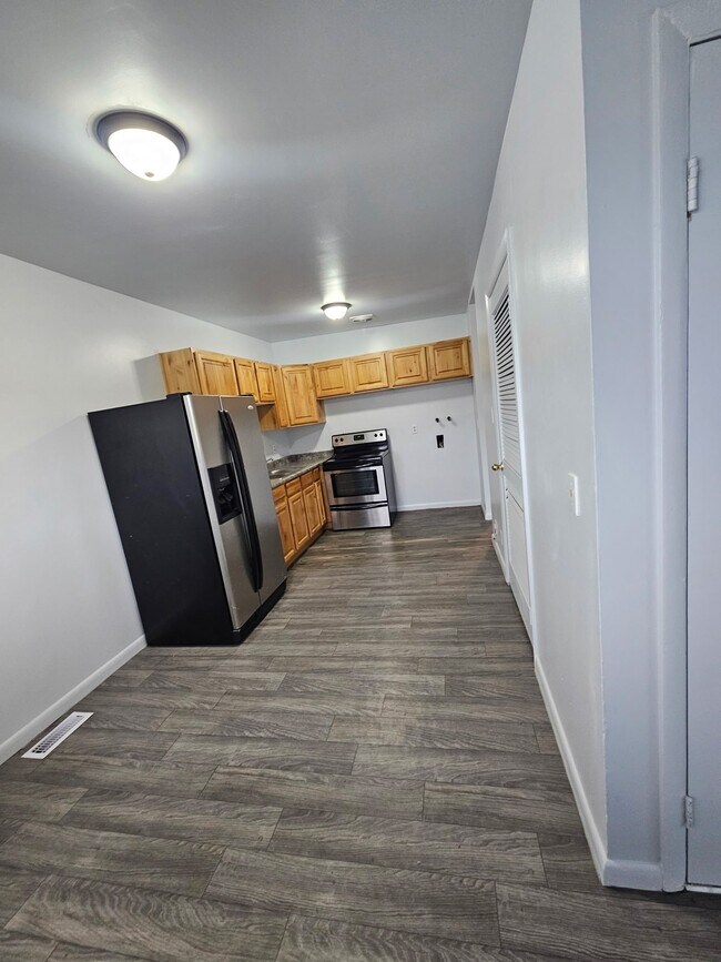 Photo - 741 Riverside Dr Unidad 2