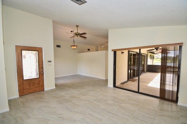 Photo - 21518 Summertrace Cir