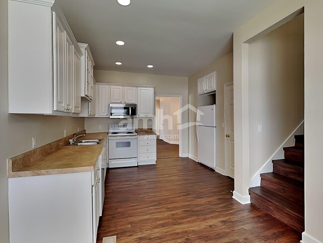 Photo - 1707 Arrowhead Dr