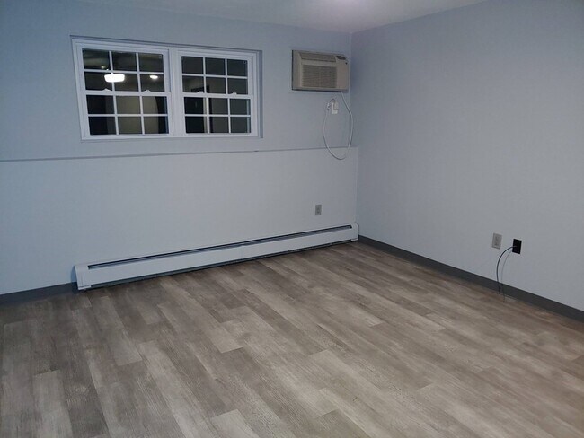 Photo - 16 Williamsburg Ct Unit 2