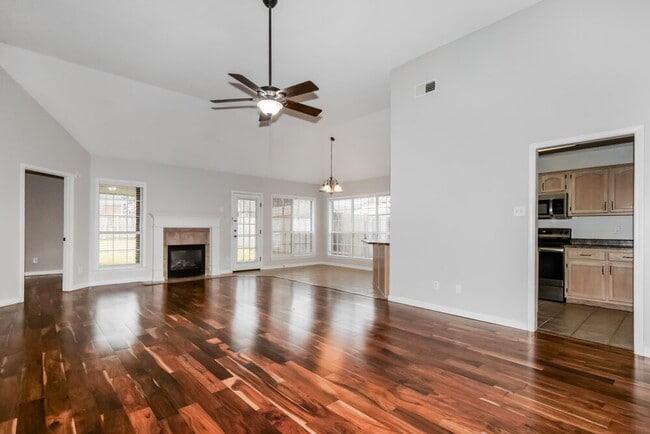 Photo - 3135 Quartz Dr