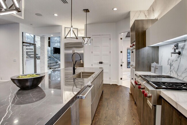 Photo - 5158 Huckleberry Cir