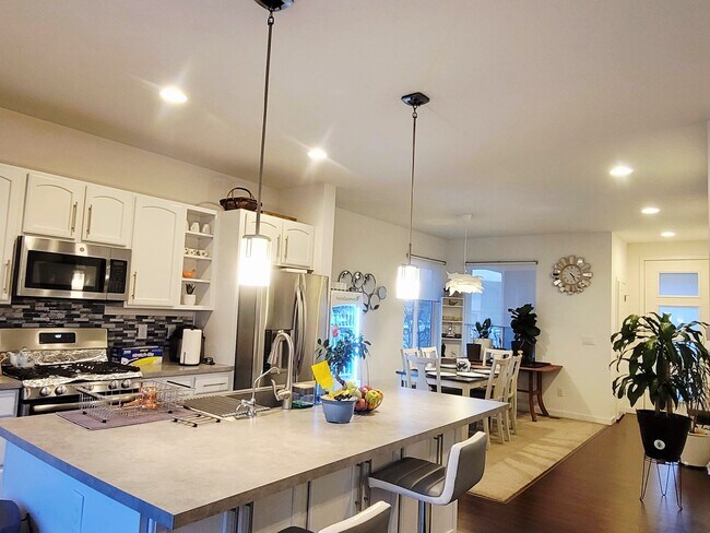 Photo - 18053 E 107th Ave