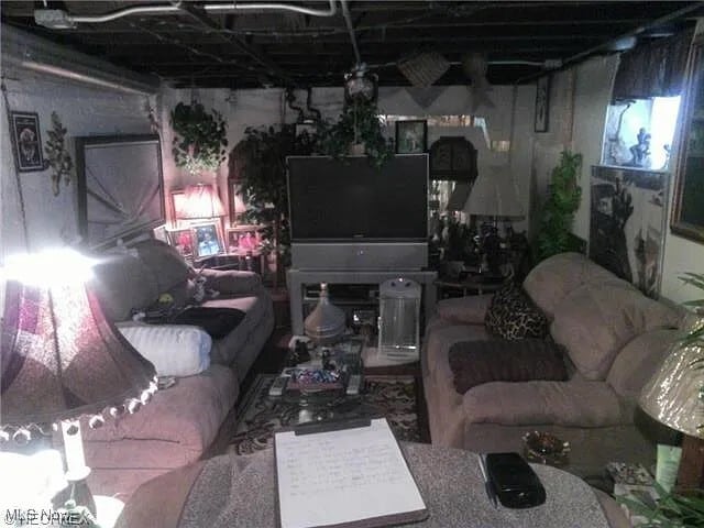 Photo - 1316 E 91st St