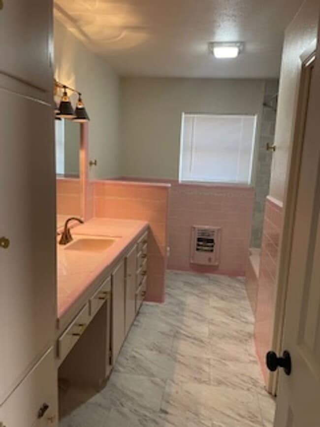 Photo - 2/1/1 , 2 Blocks from TSU Campus