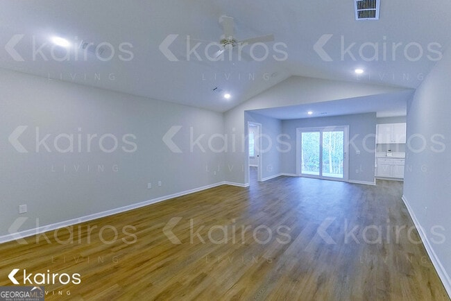 Photo - 148 Cottage Grove Rd