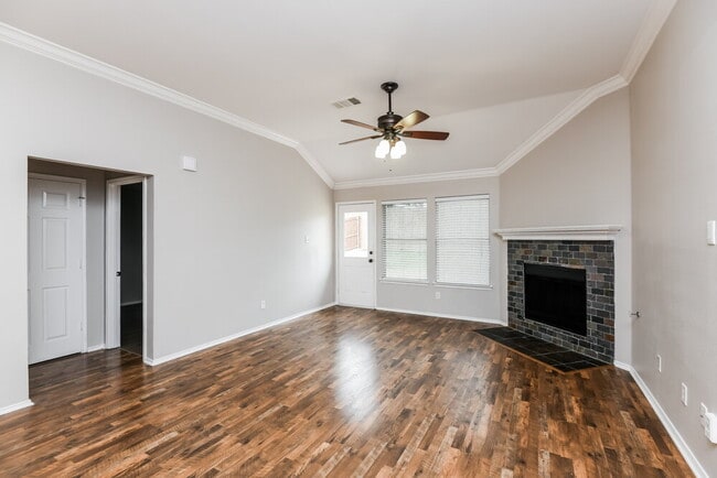 Photo - 1300 Maple Terrace Dr