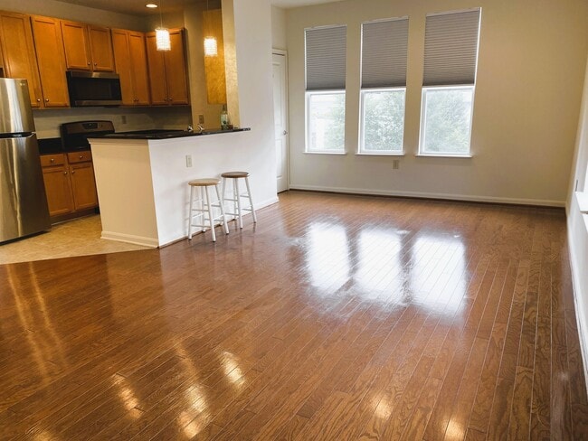 Photo - 2665 Prosperity Ave Unit 353