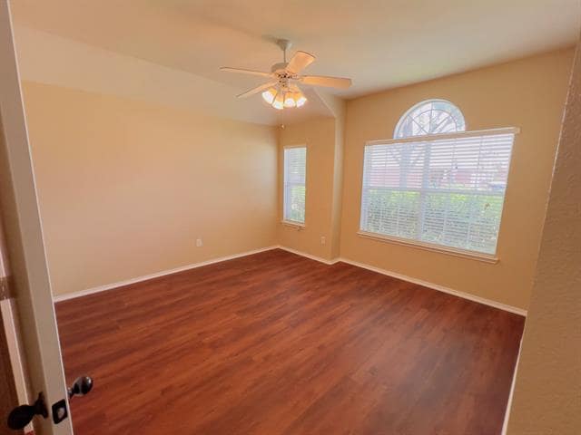 Photo - 1031 Johnson City Ave