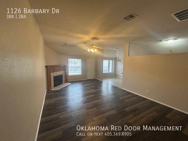 Photo - 1126 Barbary Dr