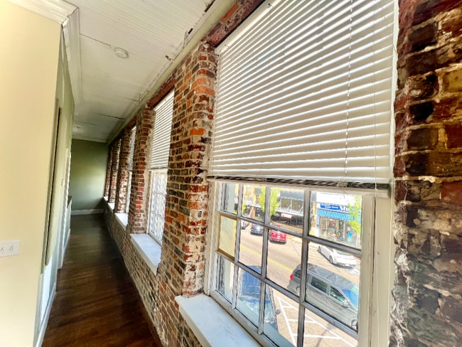 Photo - 427 College St Unidad 4