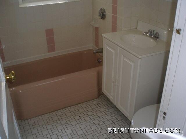 Building Photo - 115 Kilsyth Rd Rental