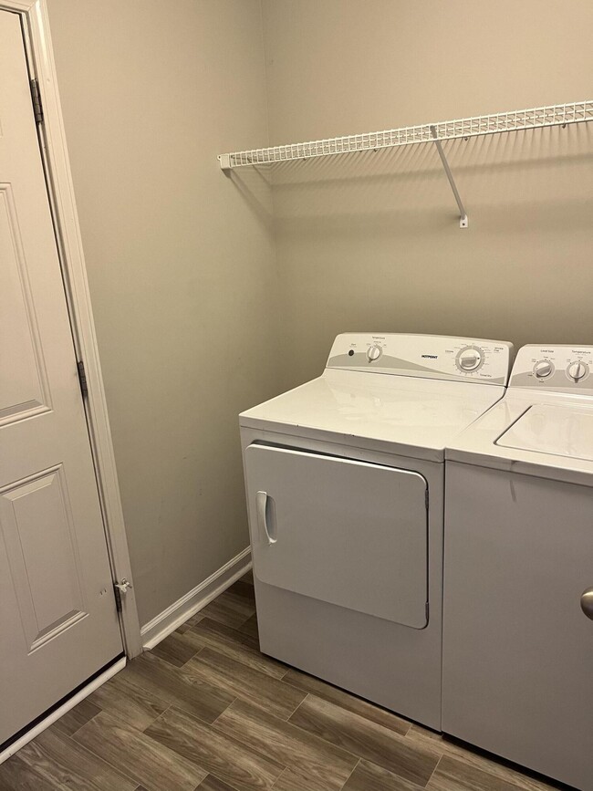 Photo - 4405 Lotus Ln