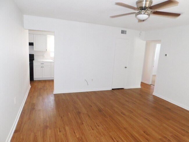 Photo - 2 Bed 1 Bath Near SoDo & Hourglass District