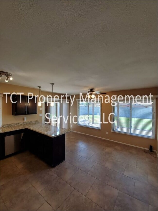 Photo - Charming 3 bedroom with HUGE backyard