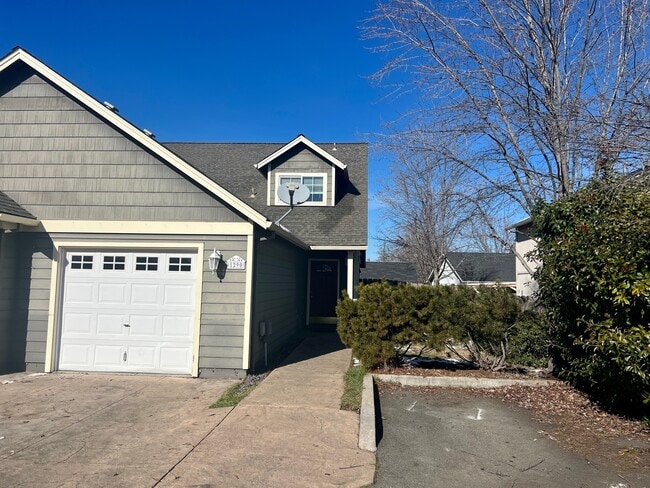 Photo - 1290 Clearsprings Dr